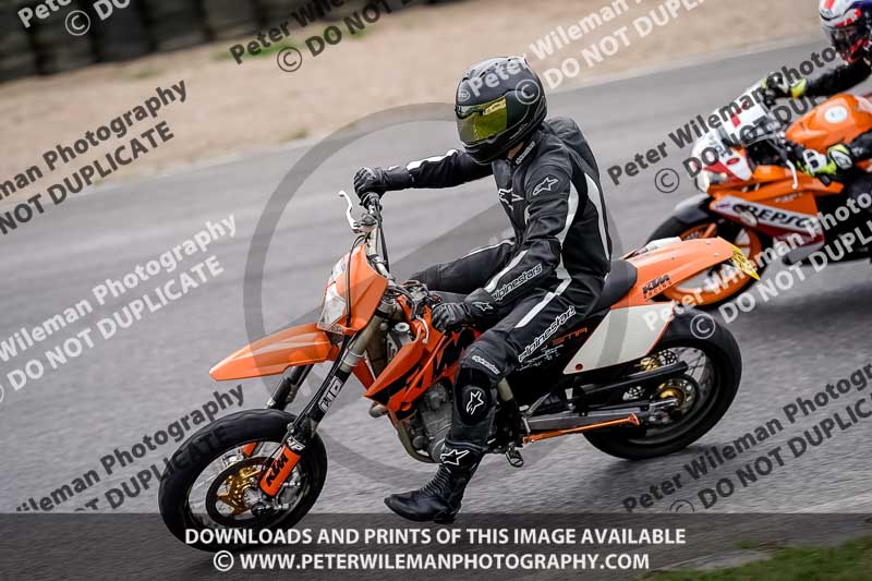 enduro digital images;event digital images;eventdigitalimages;lydden hill;lydden no limits trackday;lydden photographs;lydden trackday photographs;no limits trackdays;peter wileman photography;racing digital images;trackday digital images;trackday photos